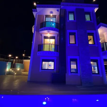 Luxus Pool Whirlpool On The Roof *