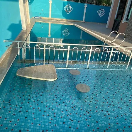 Luxus Pool Whirlpool On The Roof Villa Alanya